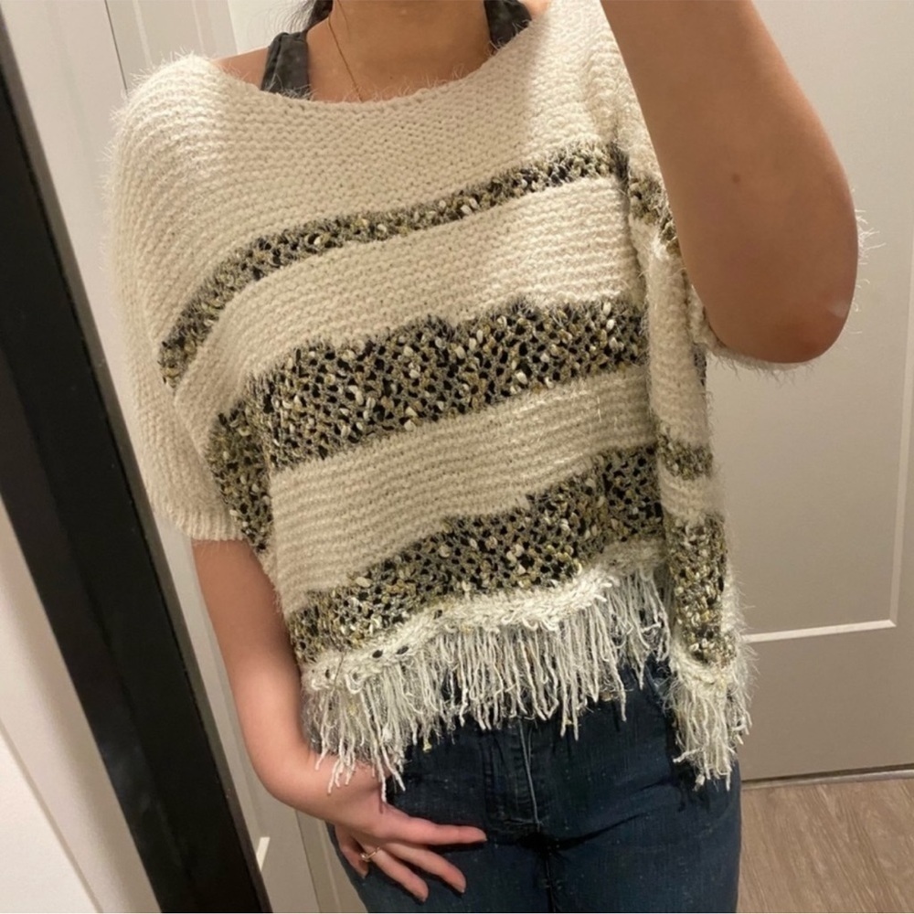 NWT Anthropologie Moth Crewneck Ivory with Metallic Thread Poncho Size Small - Picture 15 of 15
